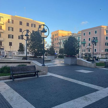 Hotel La Piazzetta Anzio Esterno foto