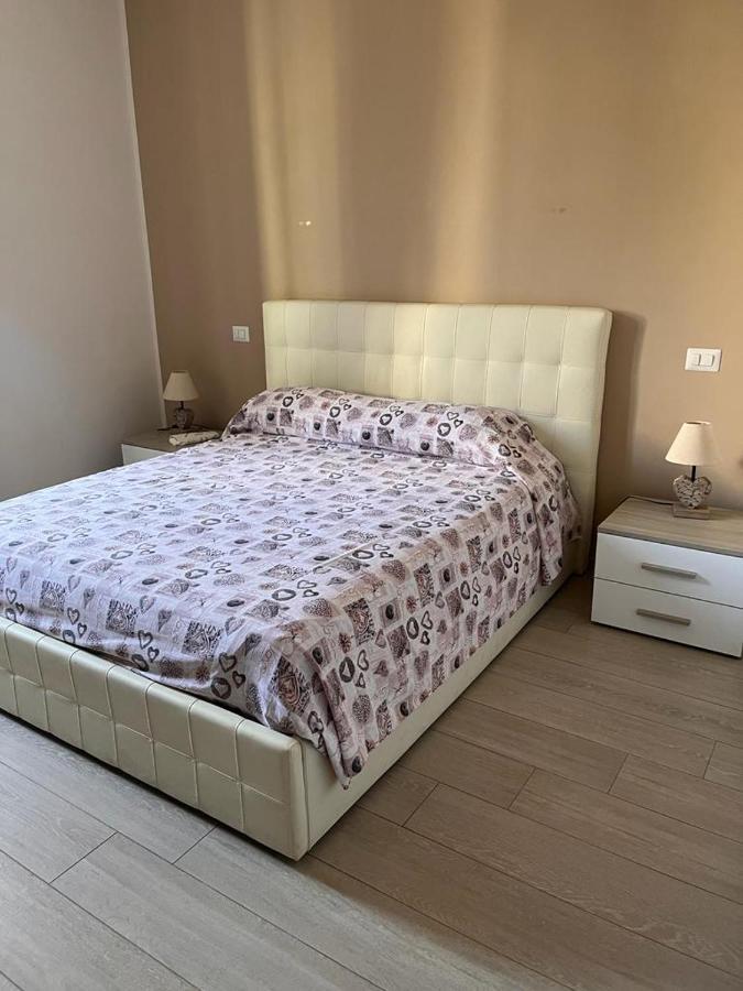 Hotel La Piazzetta Anzio Esterno foto