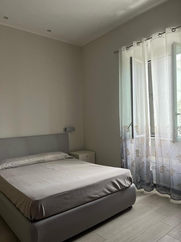 Hotel La Piazzetta Anzio Esterno foto